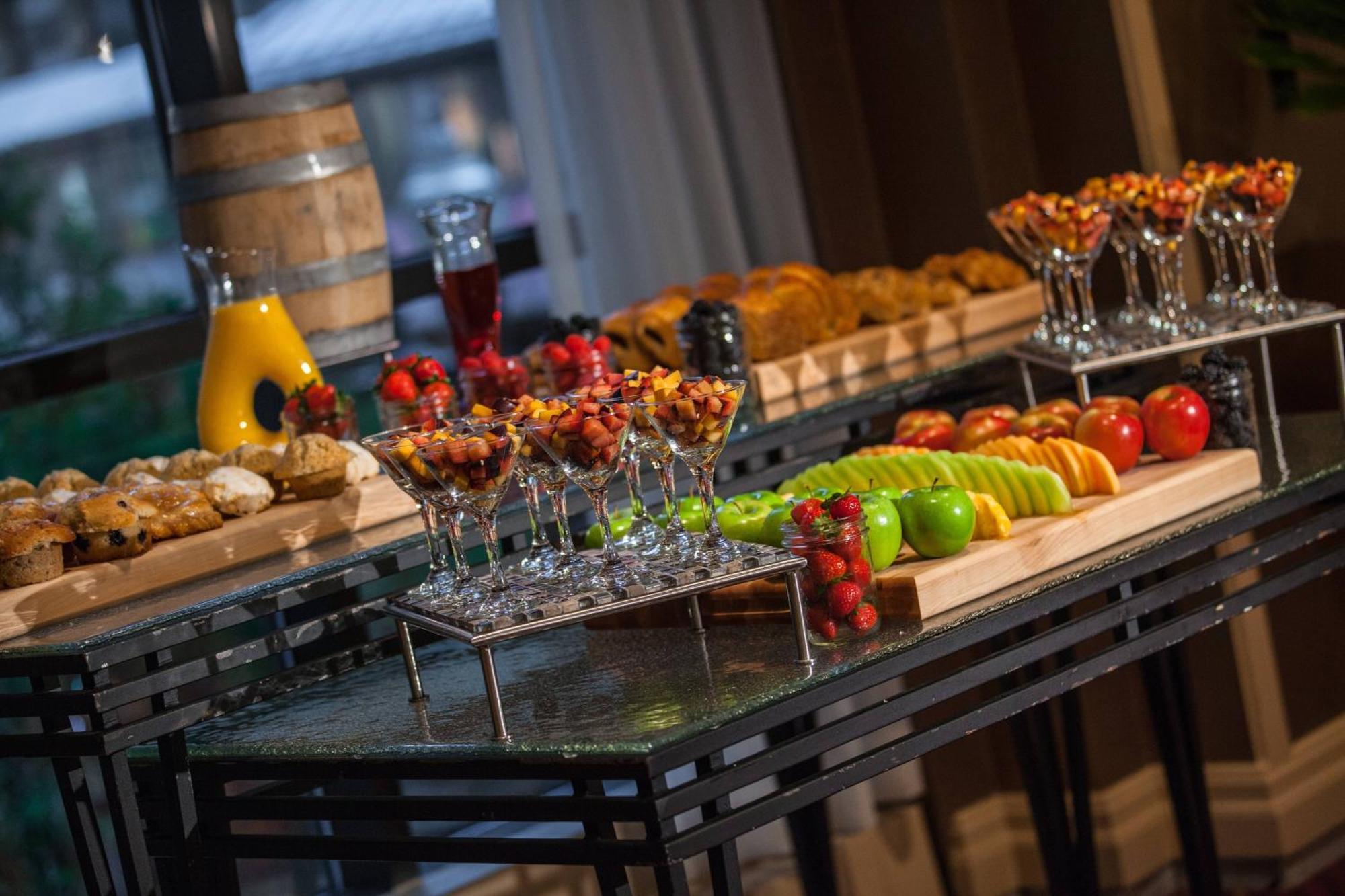 Renaissance Chicago Downtown Hotel Екстериор снимка